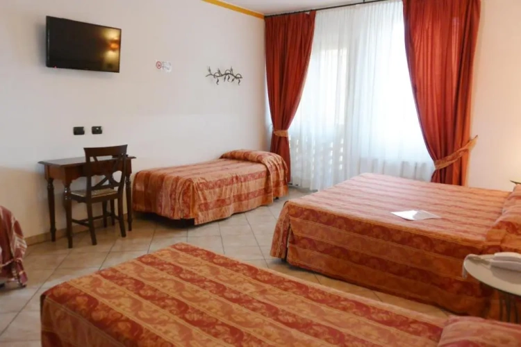 Standard Quadruple room