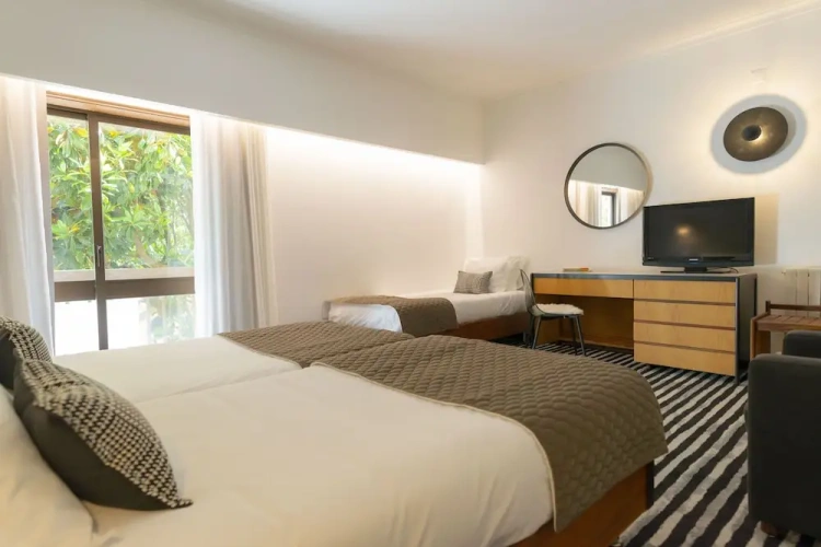 Standard Triple room with balcony