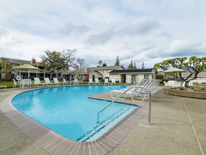 1-Bedroom Condo Near Trails