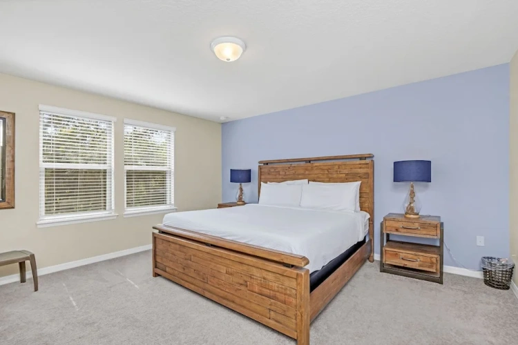 5 Bedrooms Cottage