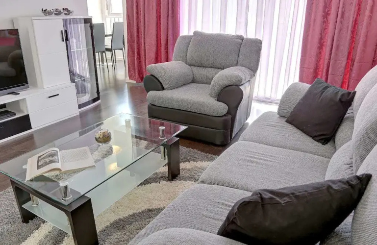 Apartment Luka