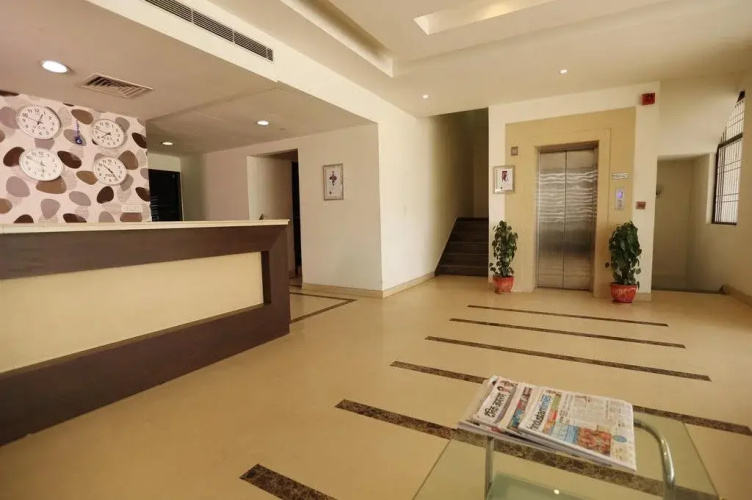 Hotel Azad Square by Oyo Rooms