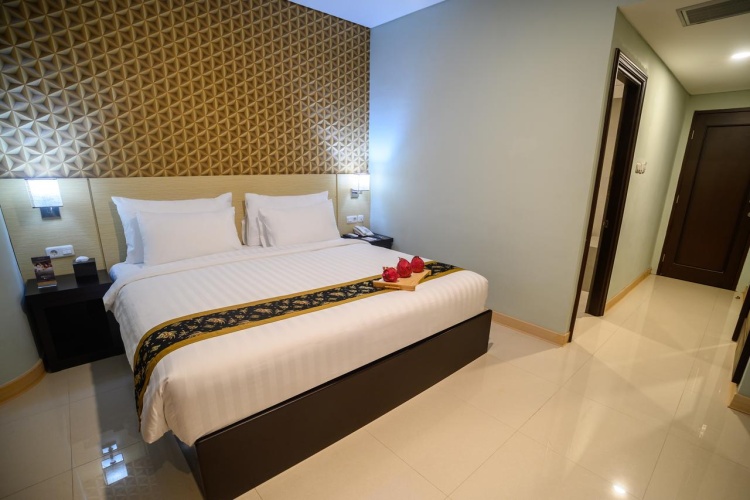 Standard Triple room