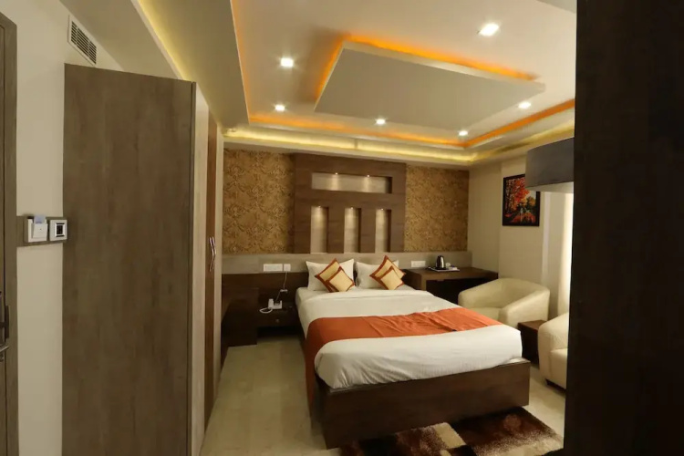 Aaccord Suites Inn