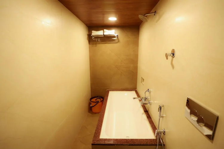 Raaj Resort