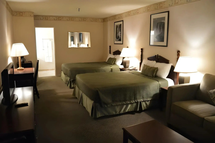 Cedar Lodge