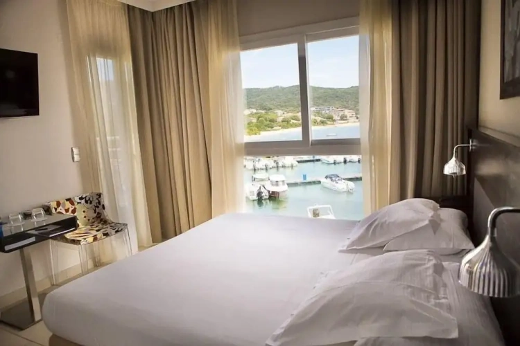 Comfort Double room with balcony and with sea view