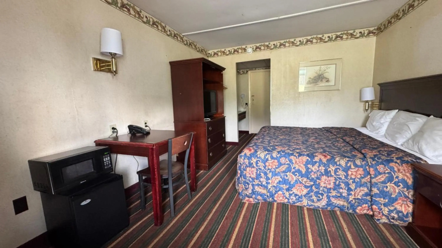 Rodeway Inn Dunmore