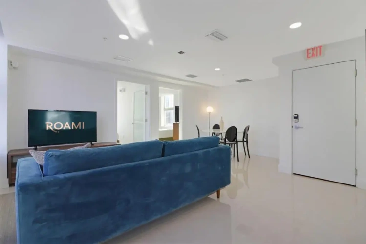2 Bedrooms Apartment