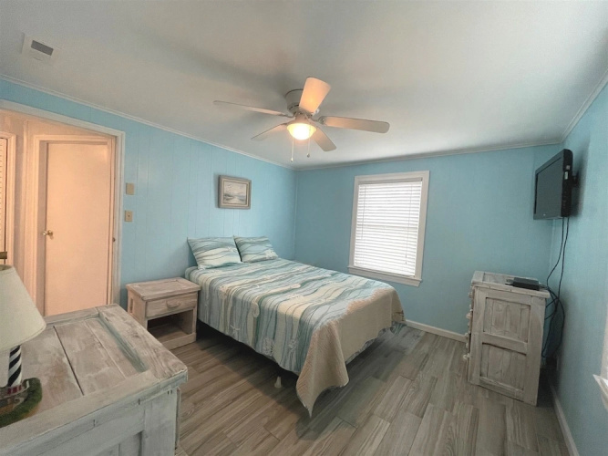 40255 N Beachcomber Dr House by RedAwning