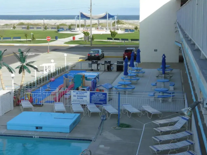 Cara Mara Resort