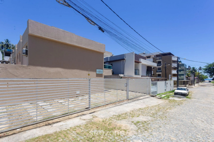 Sobrado A 300m Da Praia De Ilhéus Vcm005