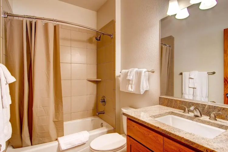 Black Canyon Inn Unit H2