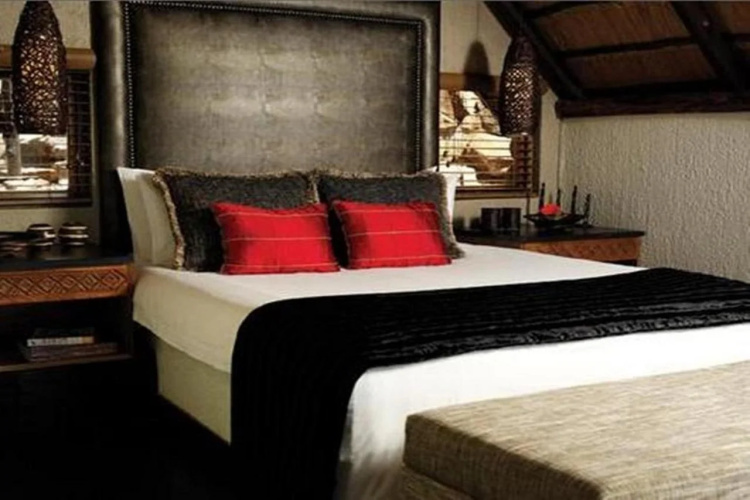 Tshukudu Bush Lodge