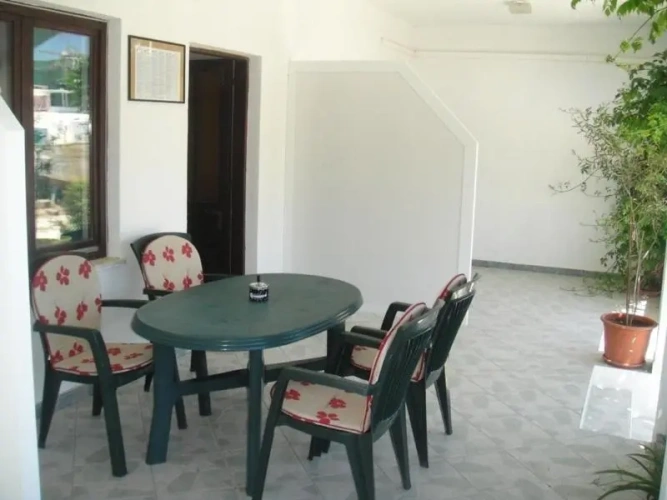 1 Bedroom Apartment with balcony