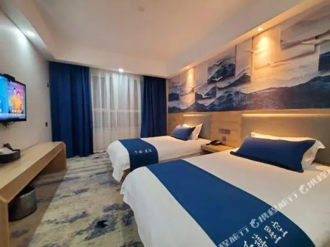Deluxe Quadruple Suite