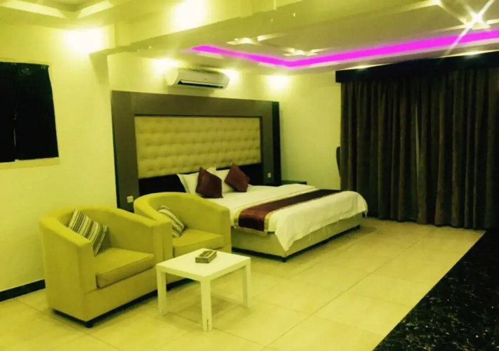 Helion Palace 3