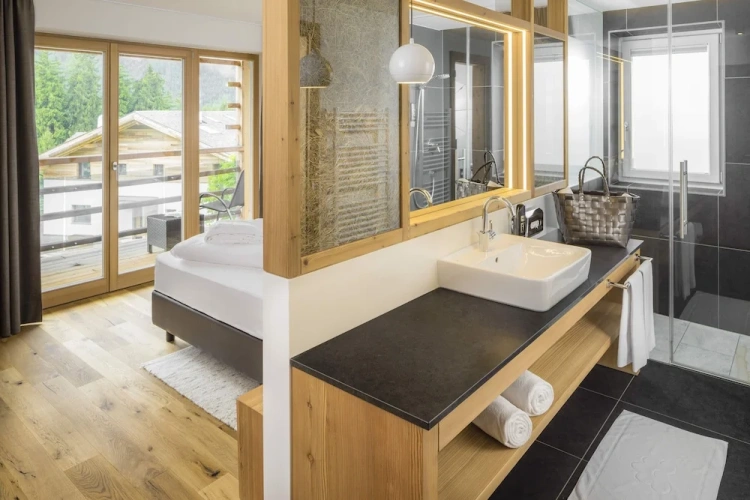 Superior Double room with balcony