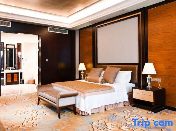 1 Bedroom Deluxe Suite