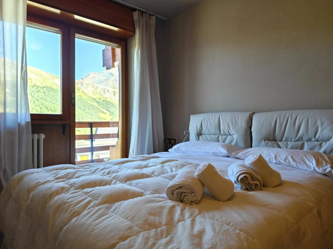 Hostdomus - Color Apartment