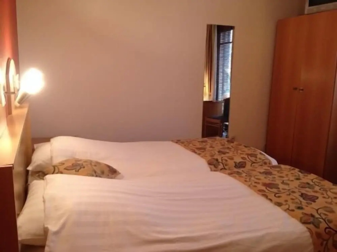 Hotel Montana