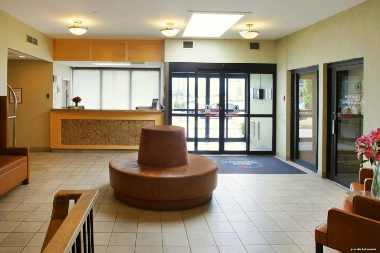 Best Western Parkway Hotel Toronto North photo 19
