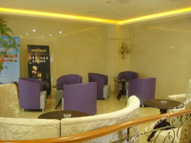 Shanghai Chenjiazhen Hotel
