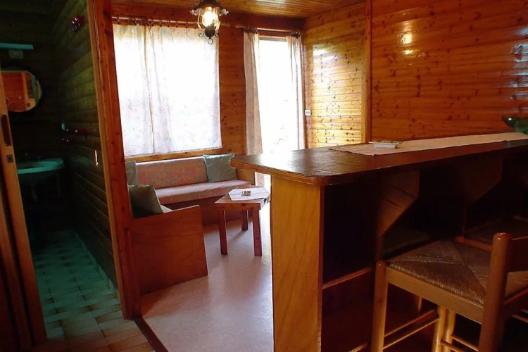 2 Bedrooms Chalet
