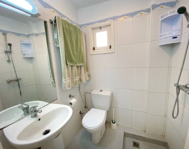 2 Bedrooms Apartment with ocean view