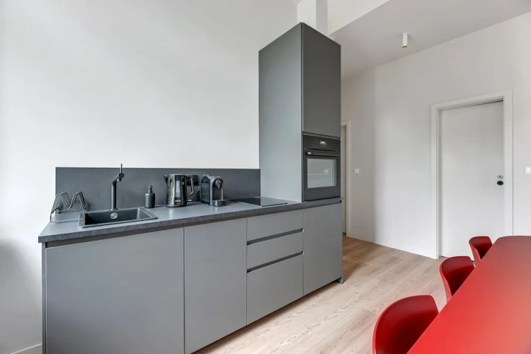 2 Bedrooms Apartment