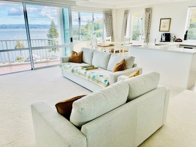 3 Bedrooms Luxury Apartment with balcony and with ocean view