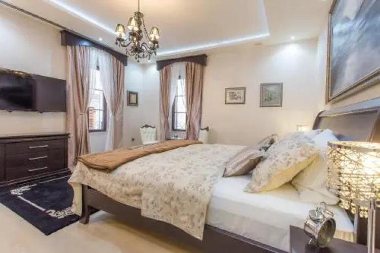 Pearl Apartments