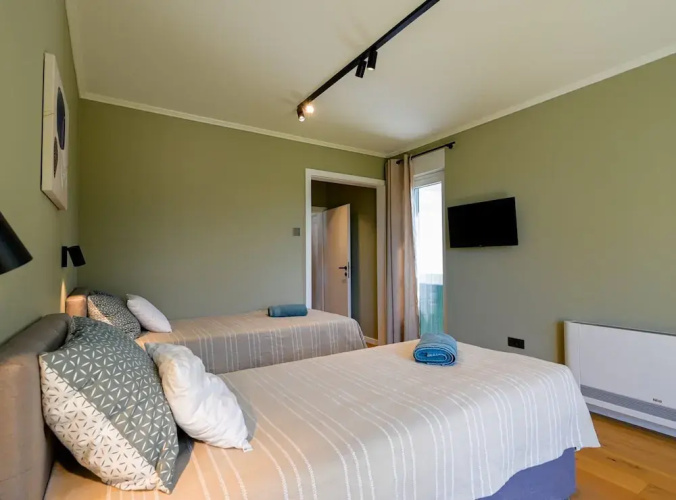 Matohanci Dazzling Villa With Pool