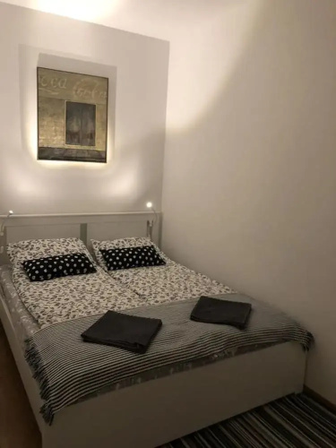 Central Garden Apartment