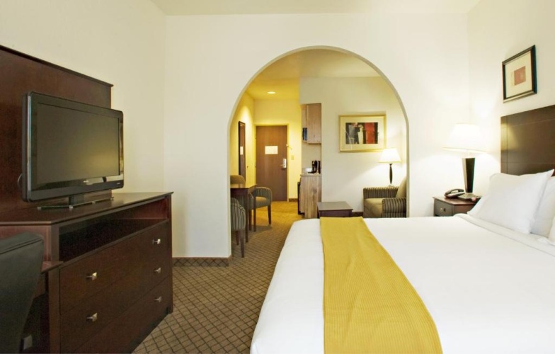 Quadruple Suite