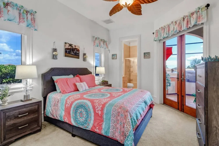 4604 NW 33rd Ter