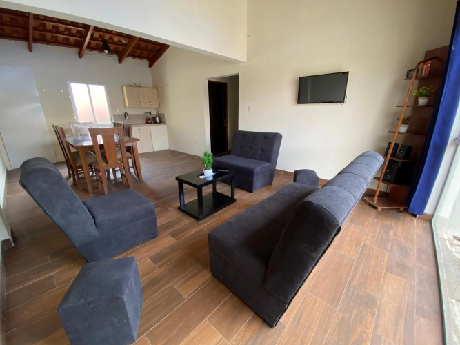 Agradable departamento con estacionamiento gratis
