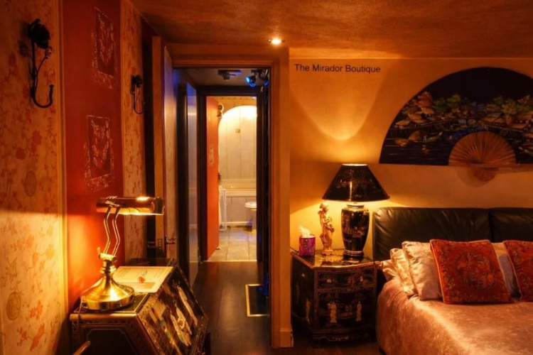 Oriental Suite