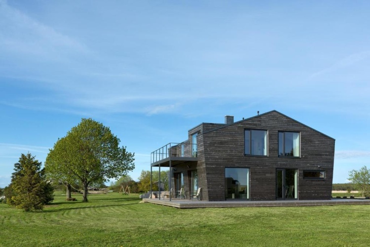 Cottage with balcony and with view