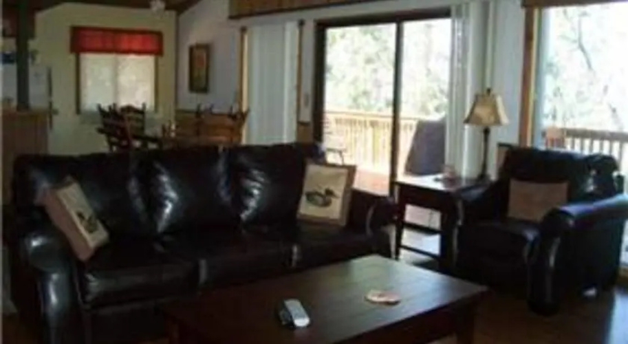 RedAwning La Crescenta