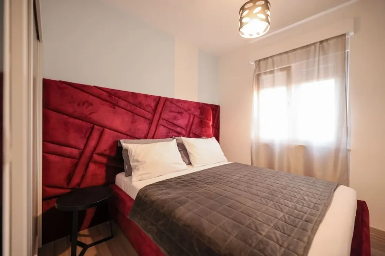 2 Bedrooms Apartment with pool view