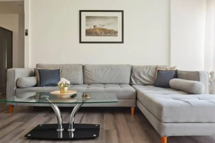 Gordon beach! 2 bedrooms great location