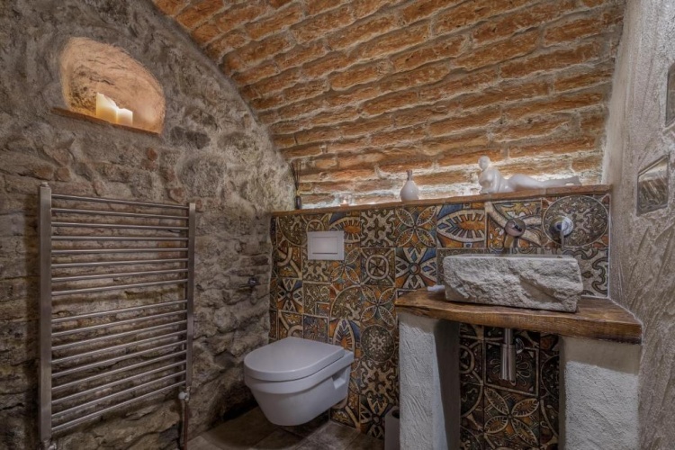 Basement Apartment