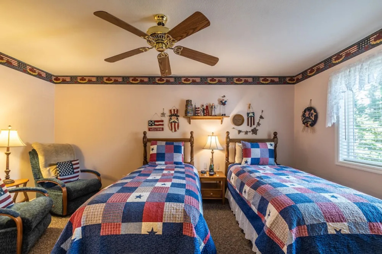 Apples Bed & Breakfast