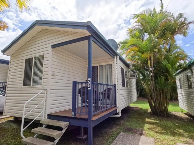 2 Bedrooms Quadruple Villa