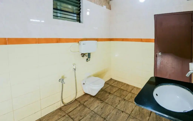 Mother Palace by OYO Rooms