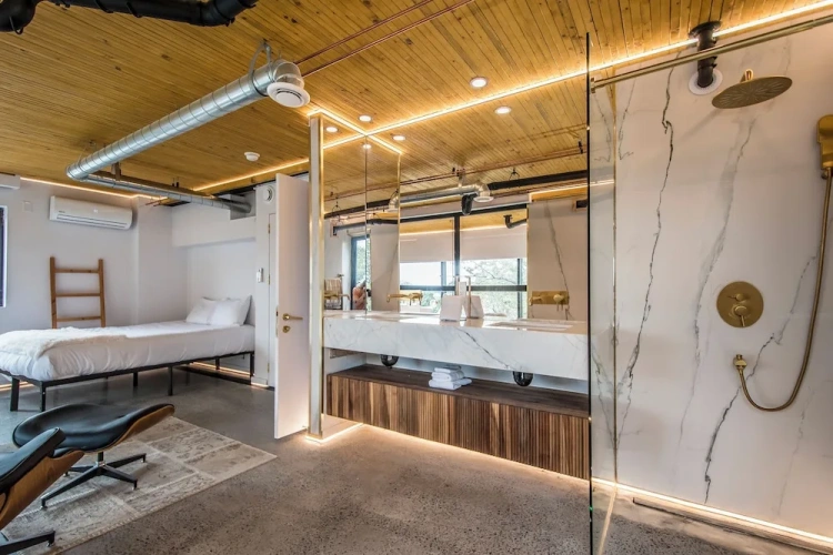 Standard Single room with city view