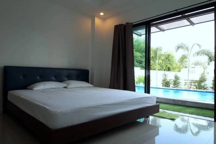 Airrin Pool Villa