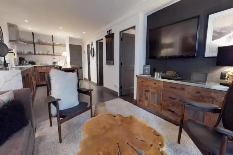 2 Bedroom