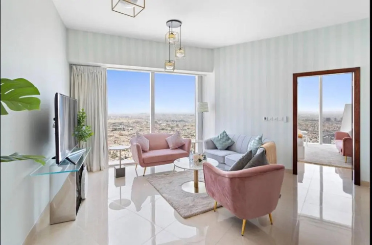 Elegant high-rise 1-Bdrm apartment w/ smart access